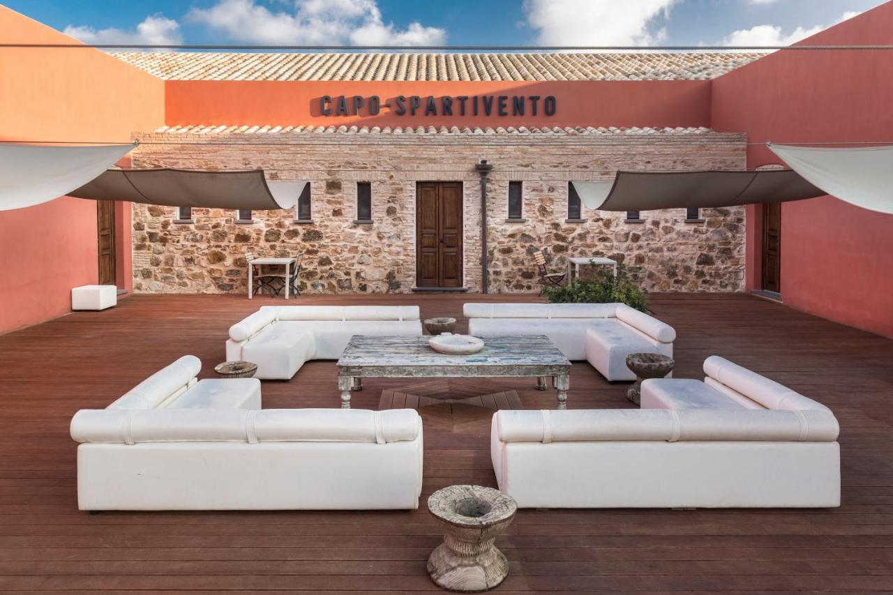 Faro Capo Spartivento Hotel Chia Exterior photo